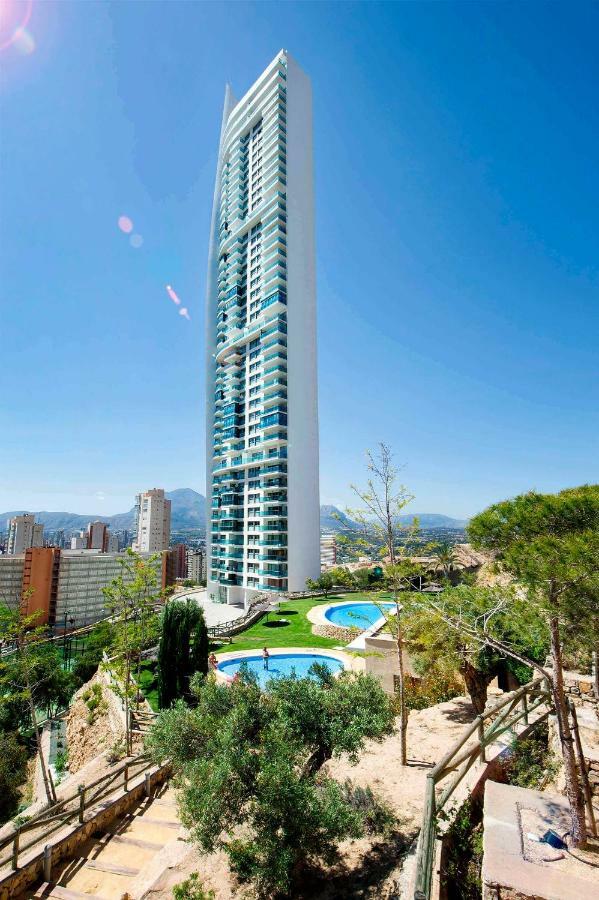 Highrise Apartment With Private Terrace & Sea Views - 34Th Floor Бенидорм Екстериор снимка