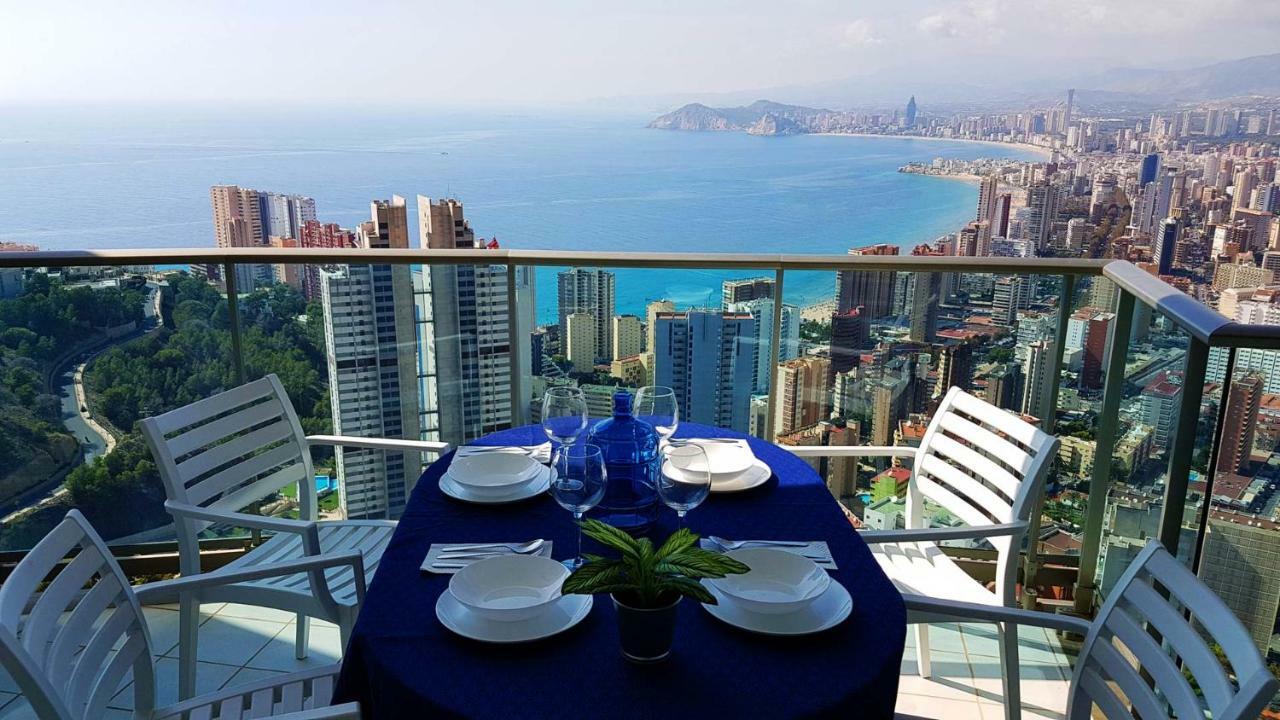 Highrise Apartment With Private Terrace & Sea Views - 34Th Floor Бенидорм Екстериор снимка
