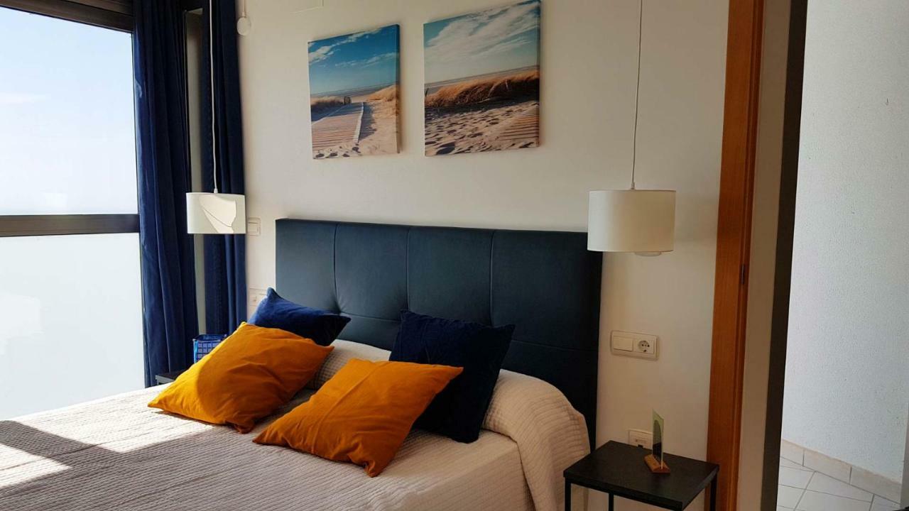 Highrise Apartment With Private Terrace & Sea Views - 34Th Floor Бенидорм Екстериор снимка