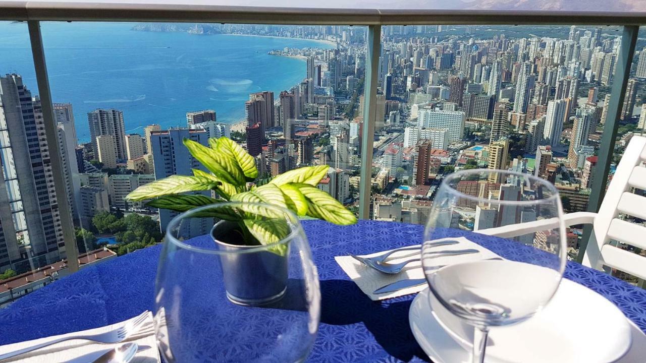 Highrise Apartment With Private Terrace & Sea Views - 34Th Floor Бенидорм Екстериор снимка